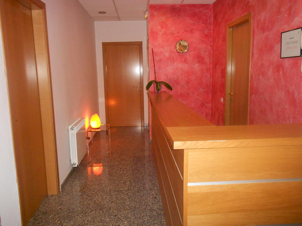 Hostal Ca La Irene Sant Vicens De Castellet ภายนอก รูปภาพ